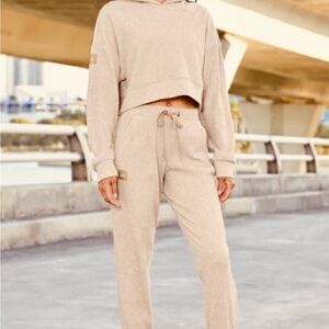 Alo Yoga Muse Hoodie Pants Set Womens XS ribbed cropped gravel heather